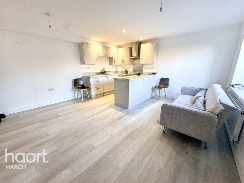 Main image of property: 20 Deerfield, March