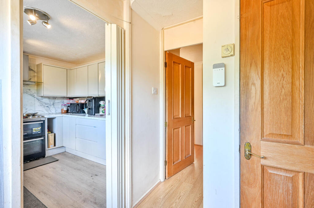 House in Guildford, Surrey - More