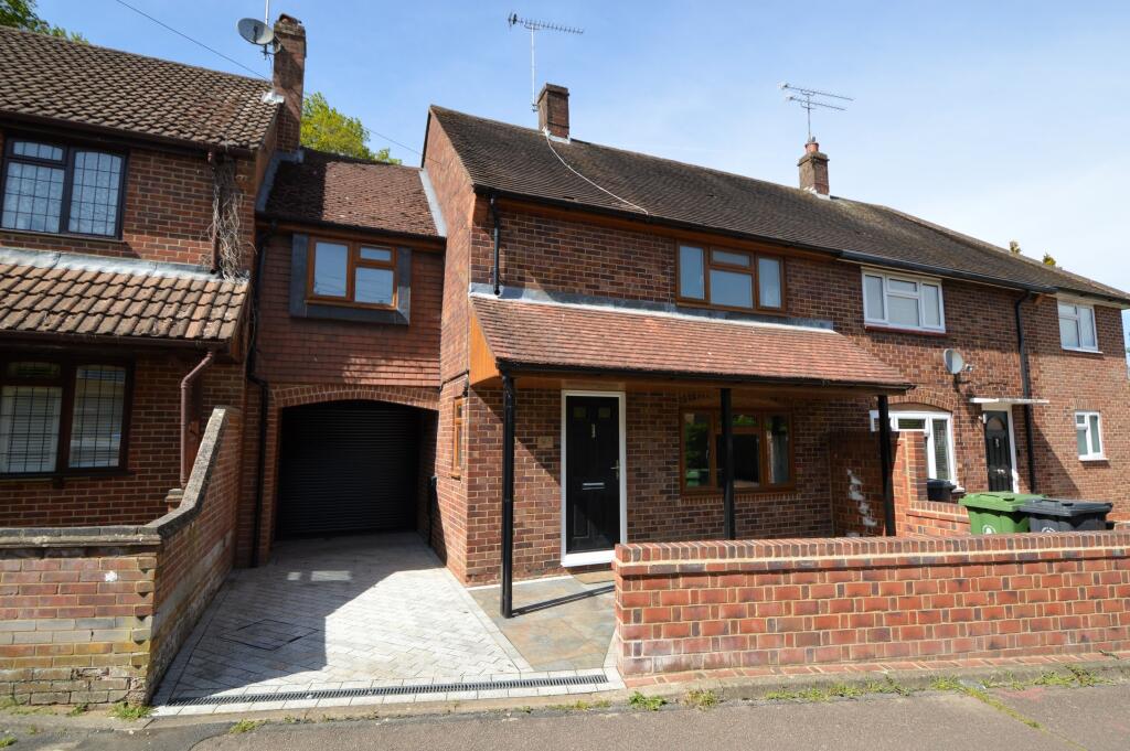 Main image of property: Bagshot Green, Bagshot