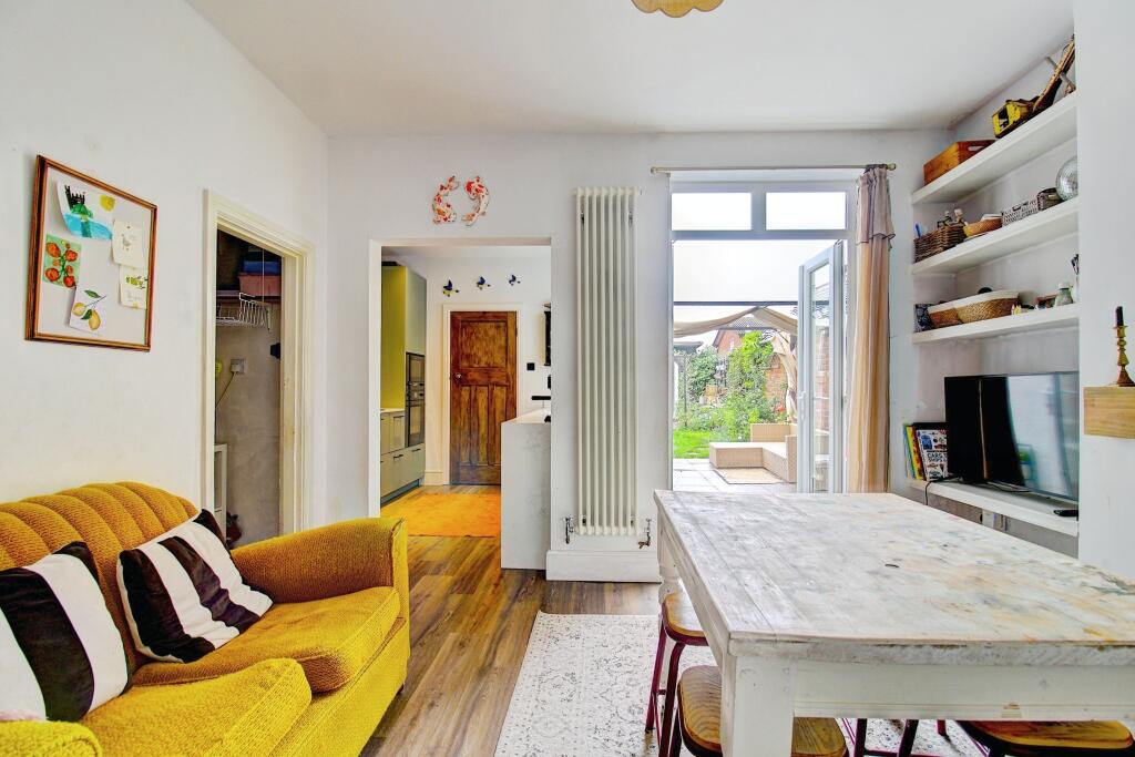 House in Tamworth, Staffordshire - More