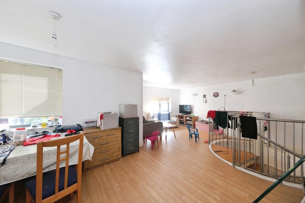 Apartment in Nottingham - View 5