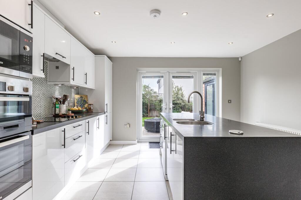 House in Peterborough - View 4