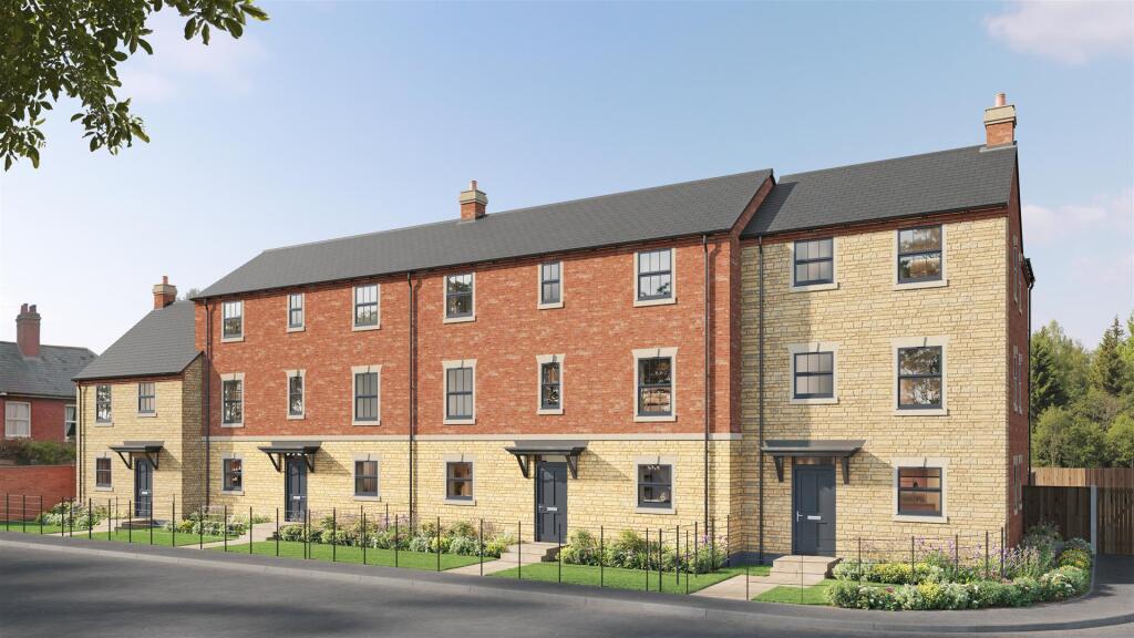 3-bed terraced on Watling Street East, Towcester, NN12, £425,000