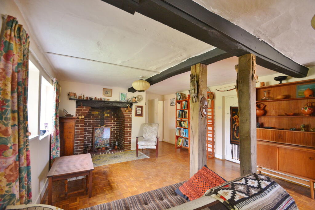 Worminghall Road, Oakley photo 4