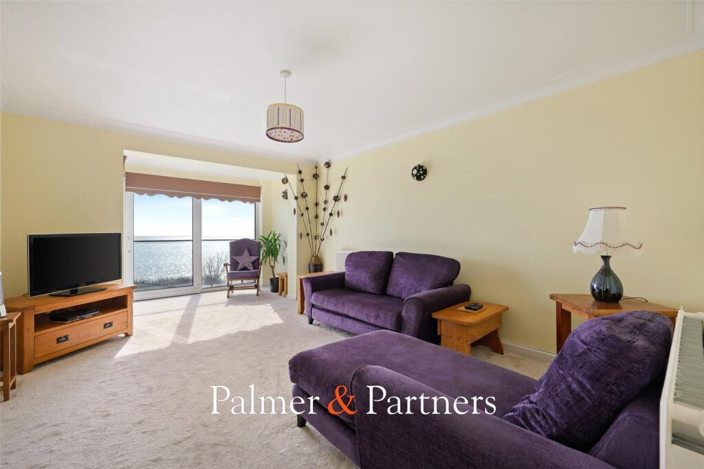 Southview Drive, Walton on the Naze, Essex, CO14 photo 4