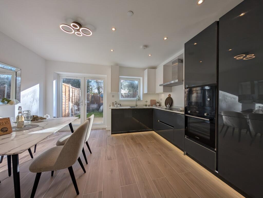 House in London, Finchley - View 2