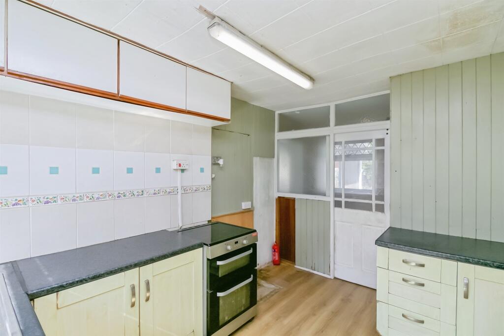 House in Cardiff, Llantwit Major - More