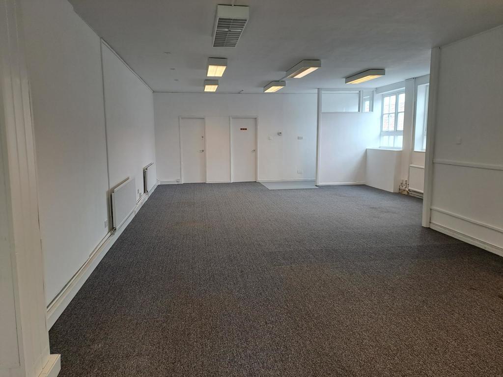 Additional image 3 of 8a Church Road, Welwyn Garden City, Hertfordshire, AL8 6PS