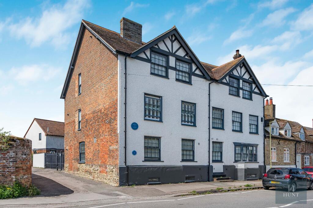Main image of property: Wellington Street, Thame, Oxfordshire, OX9