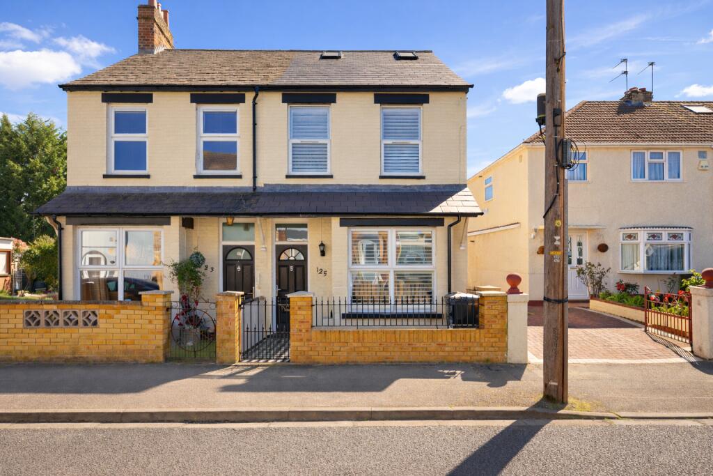 Main image of property: Kings Road, London Colney, St. Albans, Hertfordshire, AL2