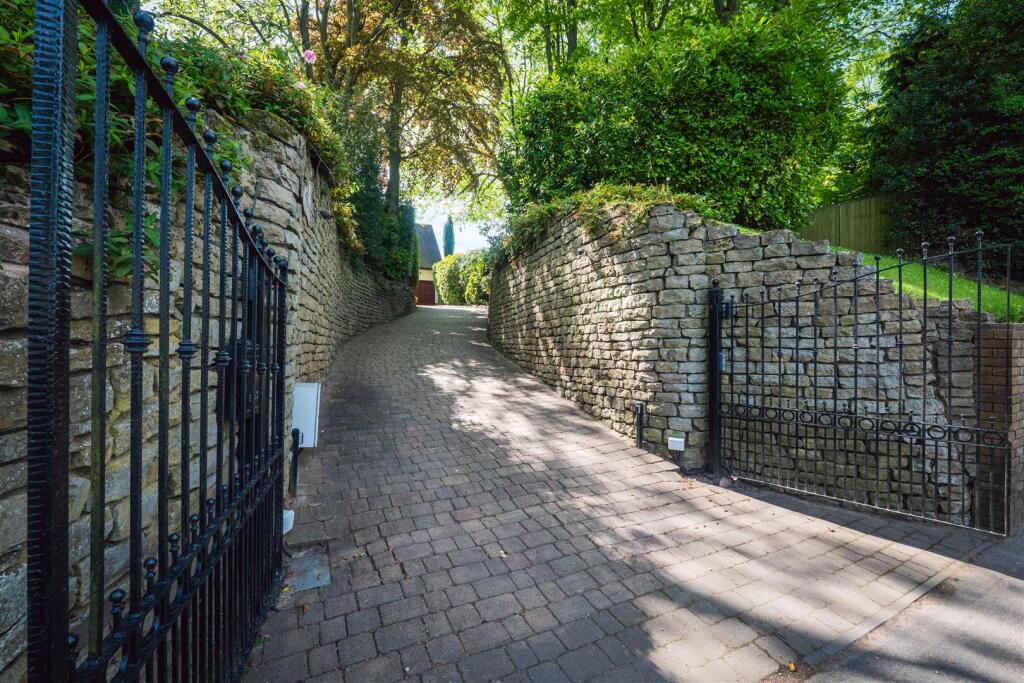 Wollescote Road, Pedmore photo 3