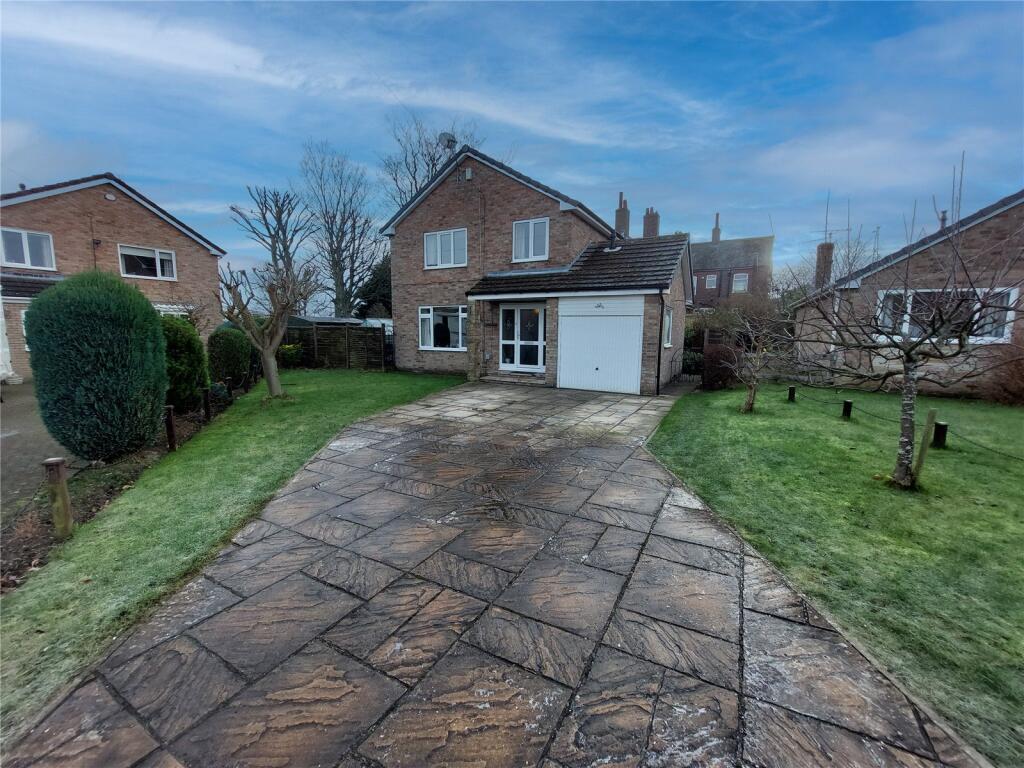 3-bed detached on Greenways, Sunnybrow, Crook, Durham, DL15, £200,000