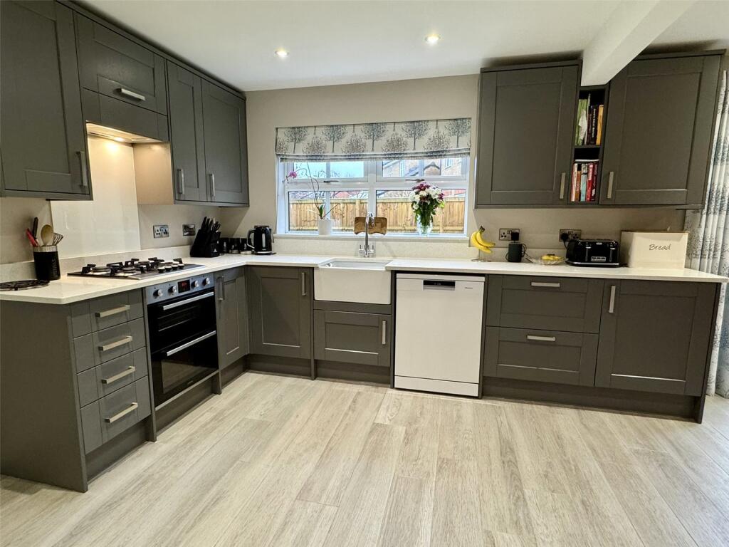 Hither Acre, Ilminster, Somerset, TA19 photo 2