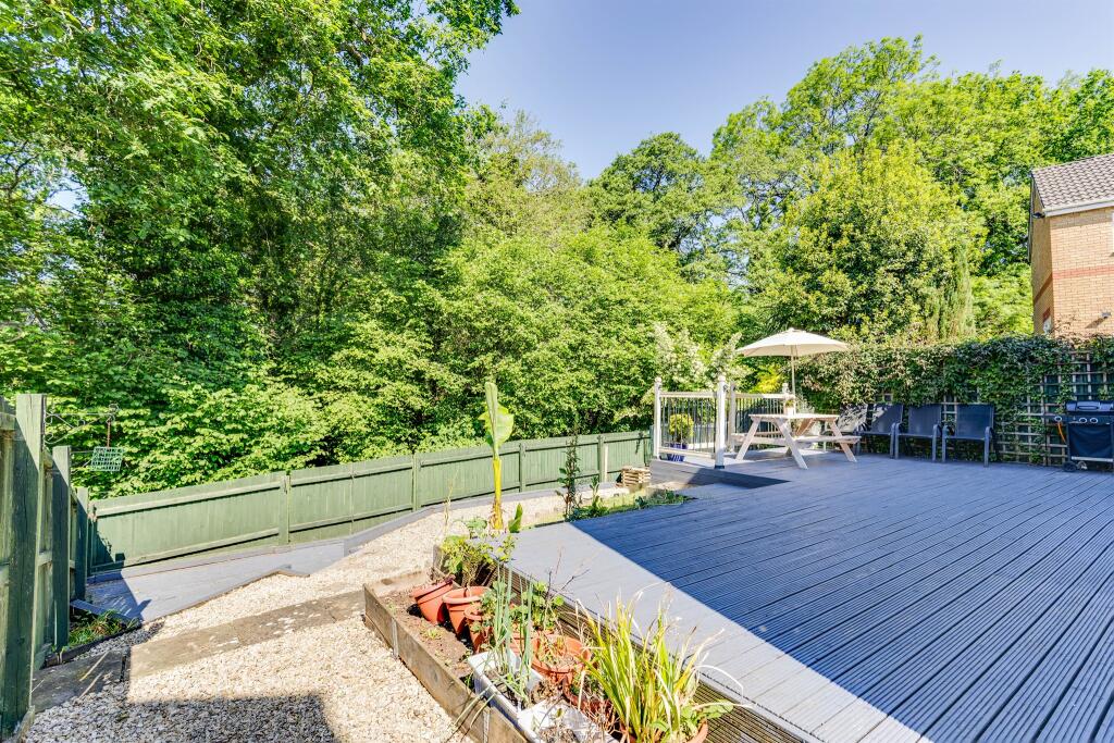 House in Cardiff, Thornhill - View 2