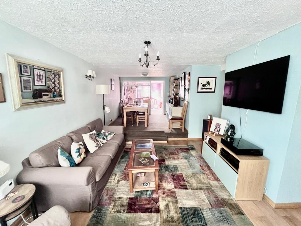 House in Newport Pagnell, City of Milton Keynes - More