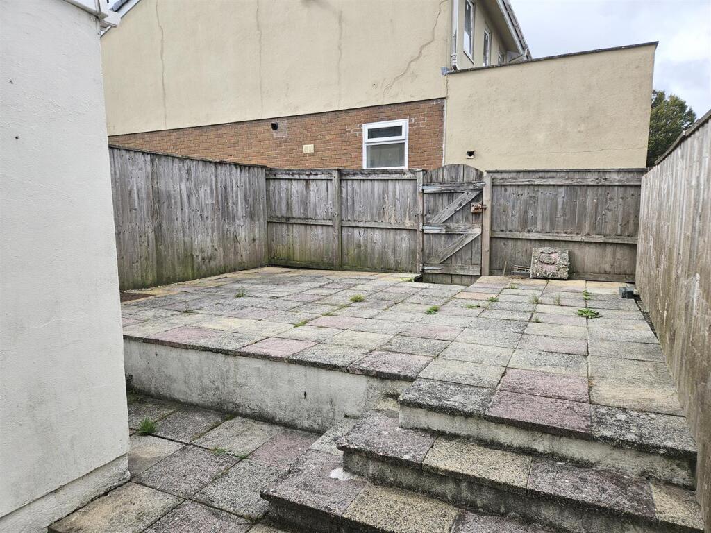 House in Plymouth - View 4