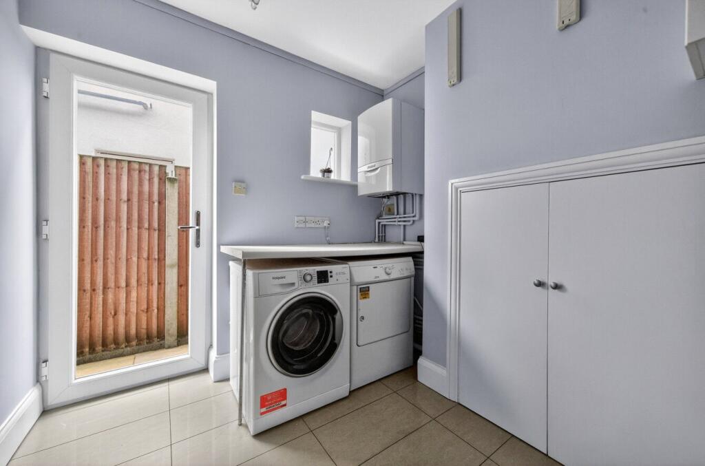 Additional image 10 of Bradmore Way, Brookmans Park, Hatfield, Hertfordshire, AL9