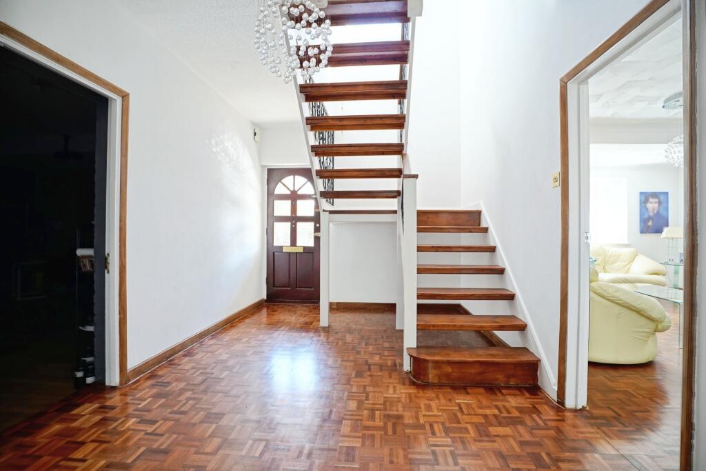 House in Chelmsford - View 2