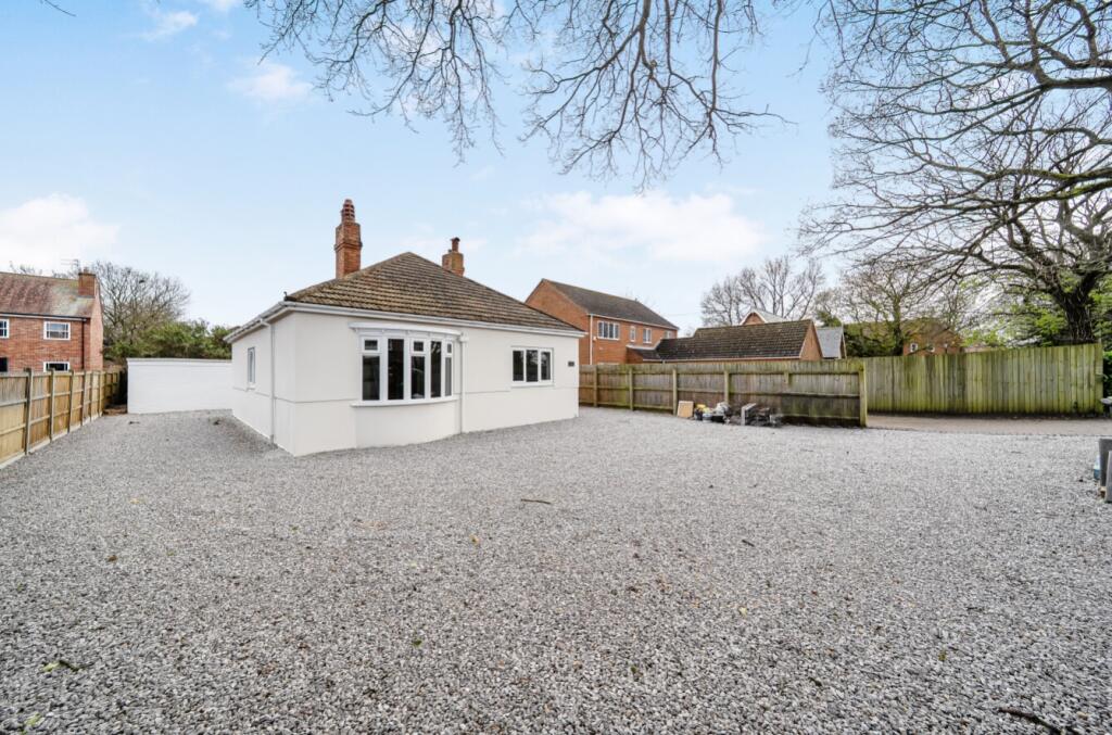 Main image of property: Newark Road, North Hykeham, Lincoln, Lincolnshire, LN6