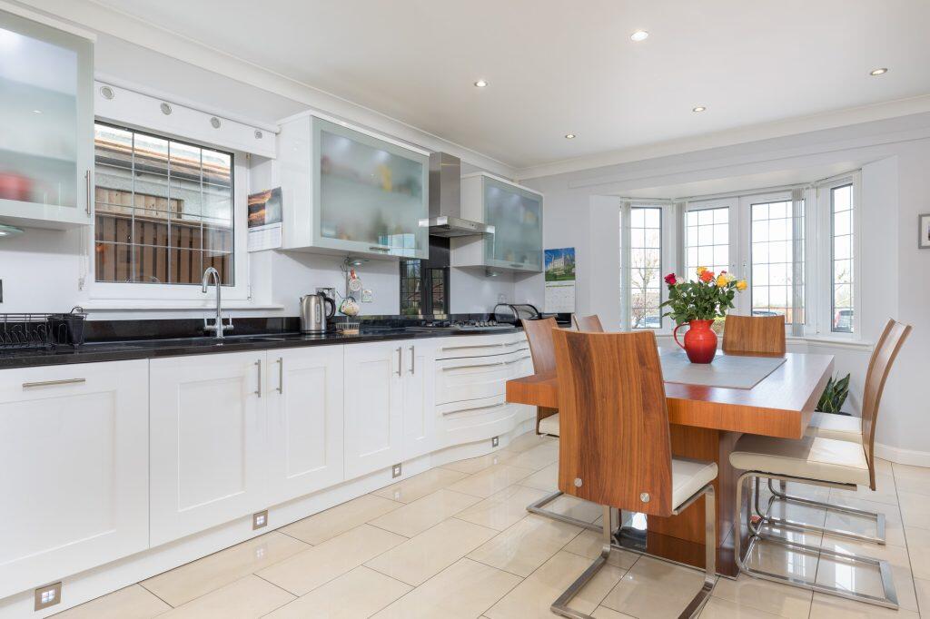 Malleny Grove, Newton Mearns photo 4