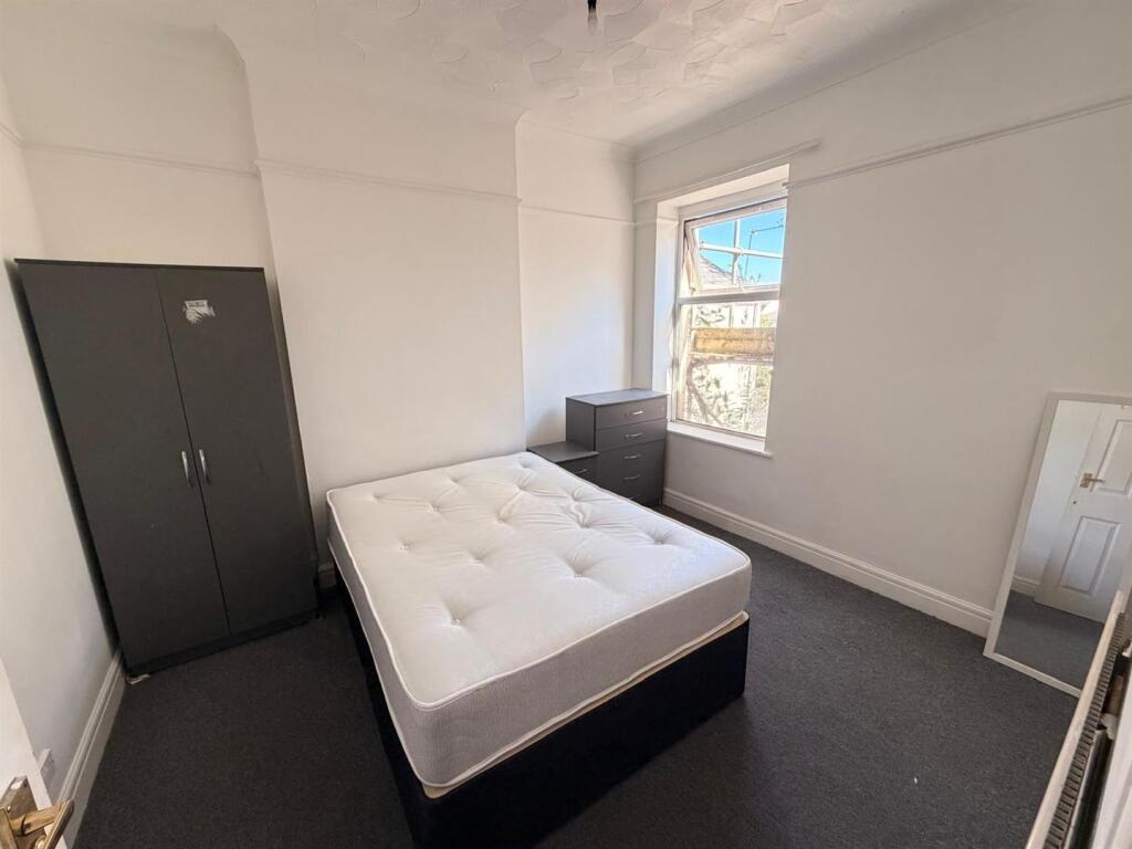 Main image of property: Miskin Street,Cardiff