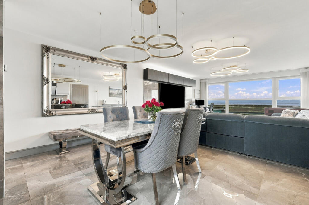 Apartment in Southend-on-Sea, Kursaal Estate, Southchurch - More