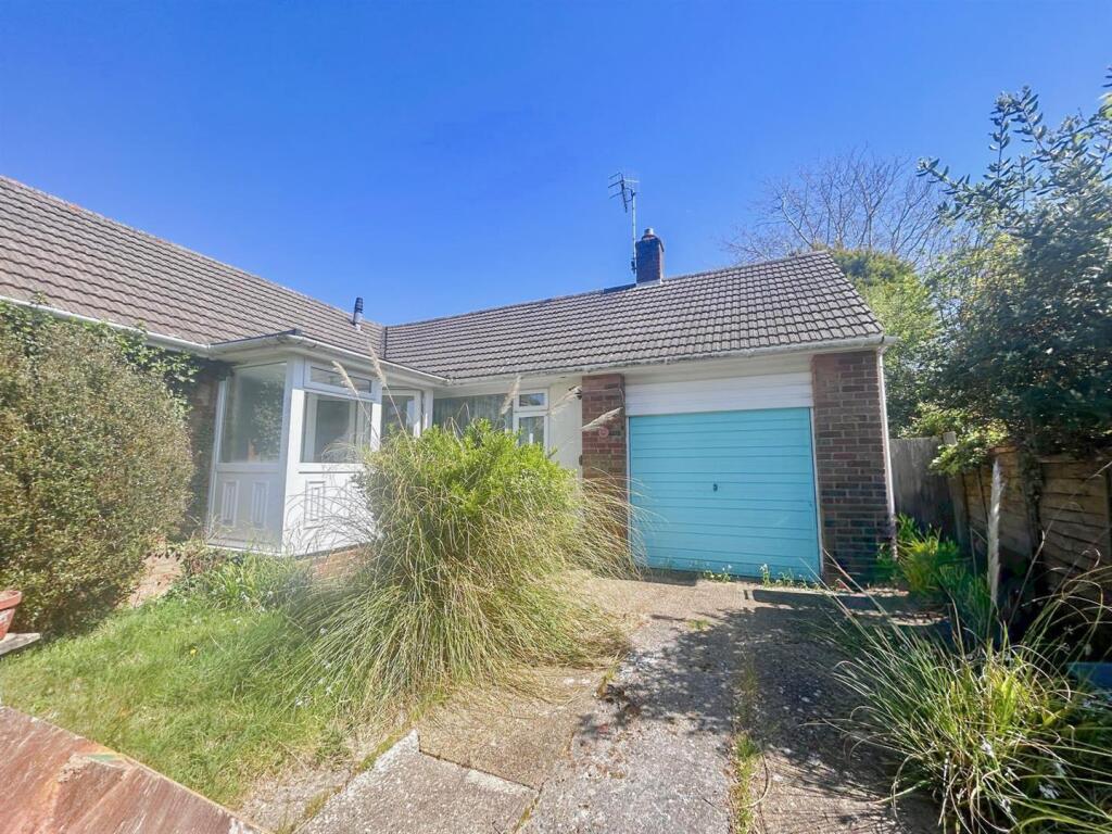 Main image of property: Kenton Close, Bexhill-On-Sea, TN39 4HF