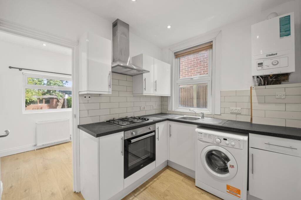 Apartment in London - View 4