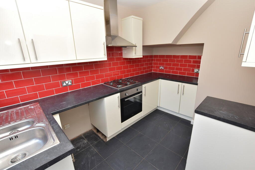Fairway North, Bromborough photo 3