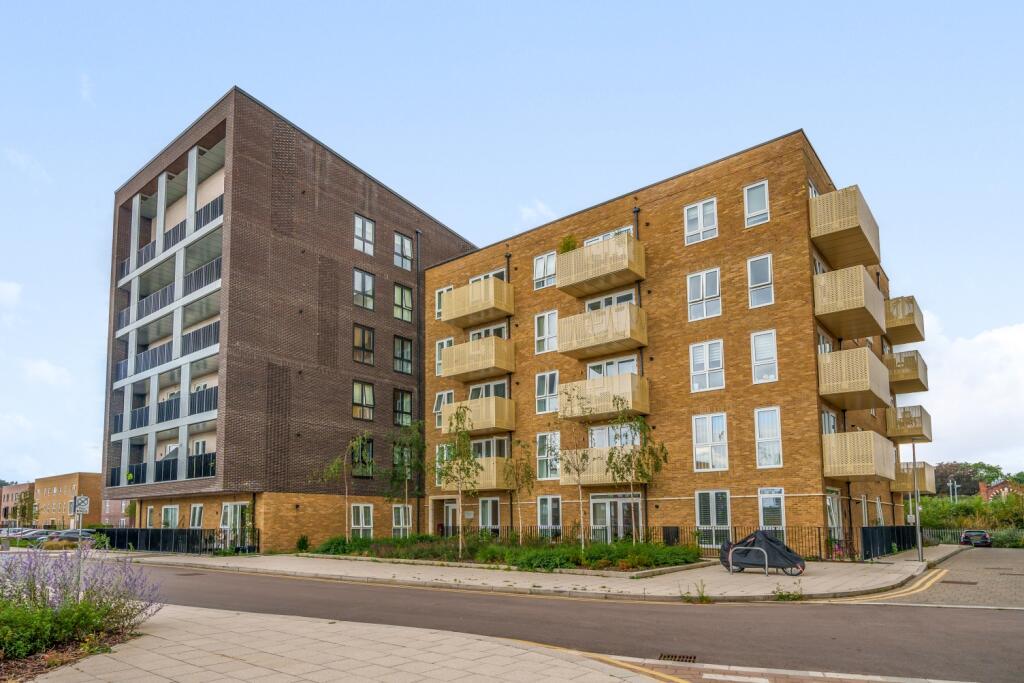 Apartment in Rochester - View 3