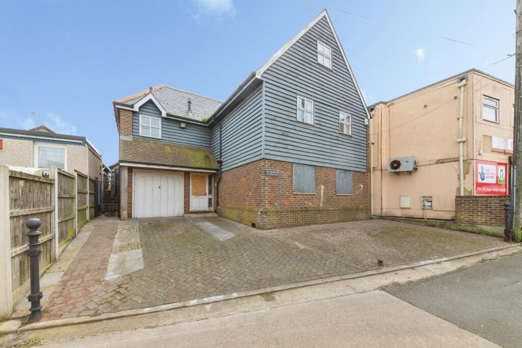 Main image of property: Beach Way, Jaywick, Clacton-on-Sea, Essex, CO15