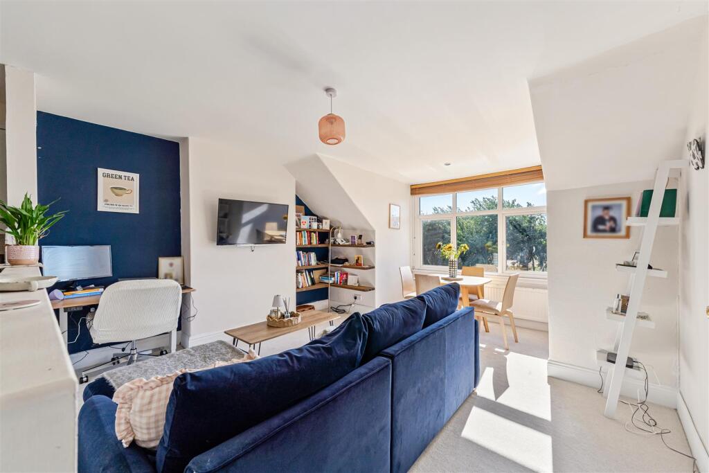 Apartment in Weston-super-Mare, Whitecross Village - View 5