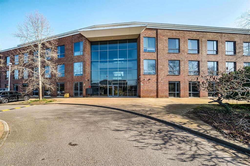 Main image of property: Roop House Waterfront, Fleet