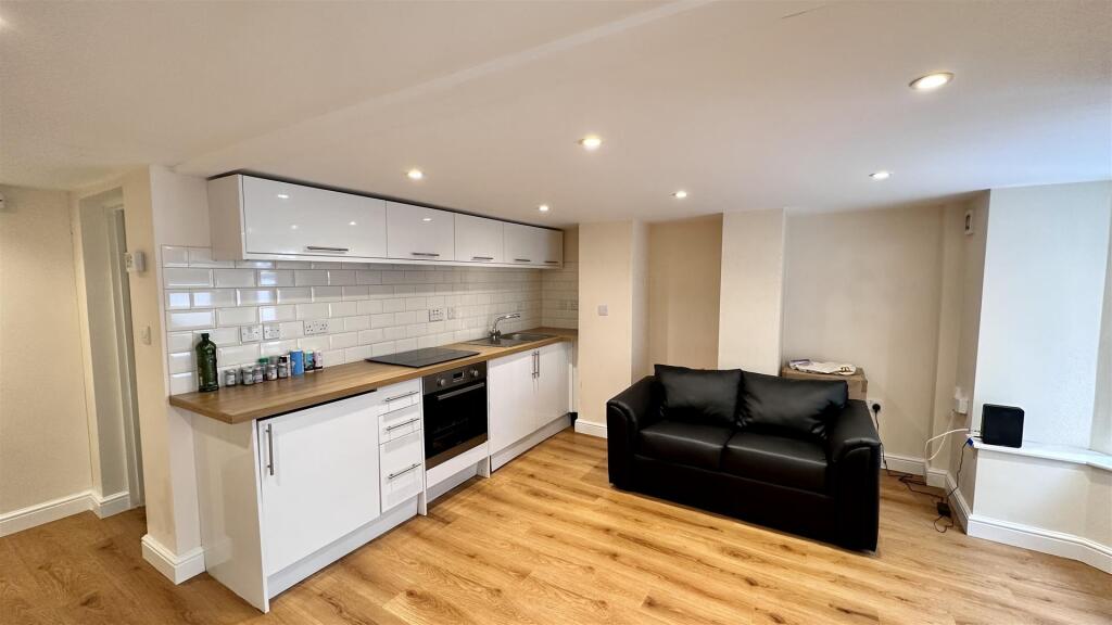 Main image of property: Western Road, Grandpont, Oxford