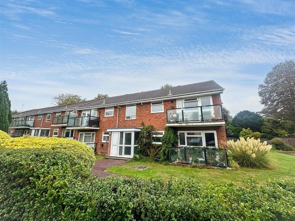 Apartment in Eastbourne, Motcombe