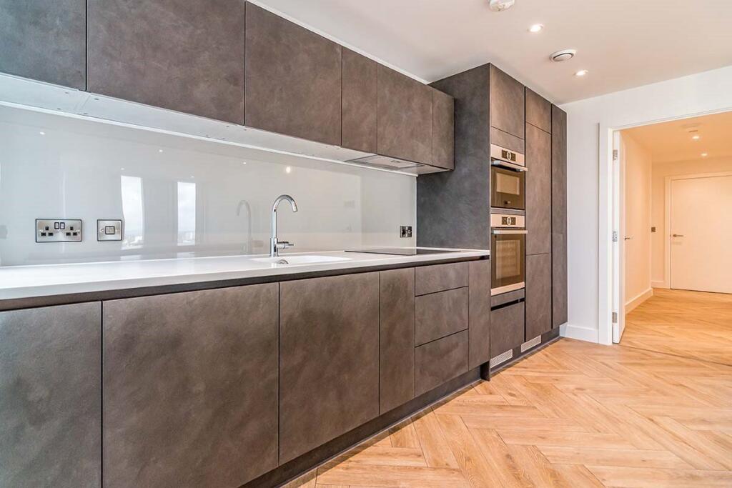 Apartment in Manchester, City Centre - View 3