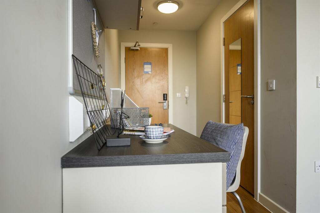 Apartment in Sheffield - View 2