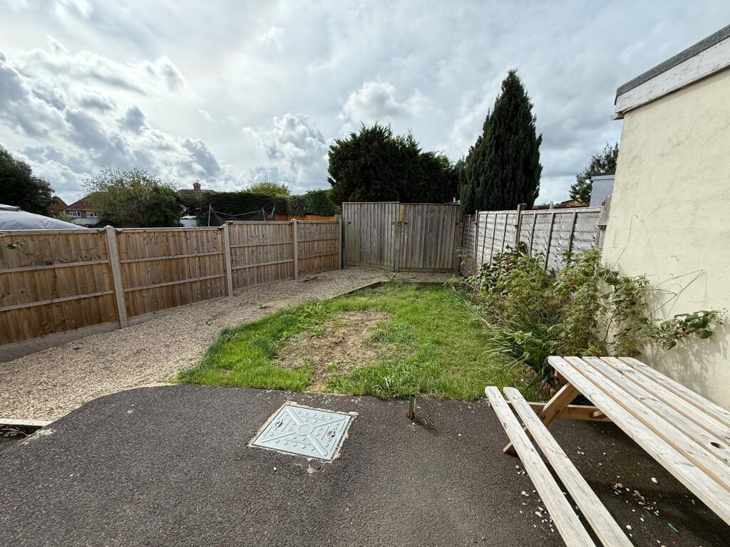 Additional image 10 of St. Michaels Avenue, Yeovil, Somerset, BA21 4NA