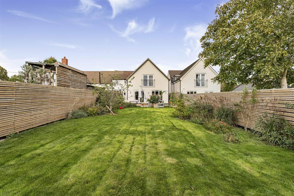 House in Stevenage - View 2