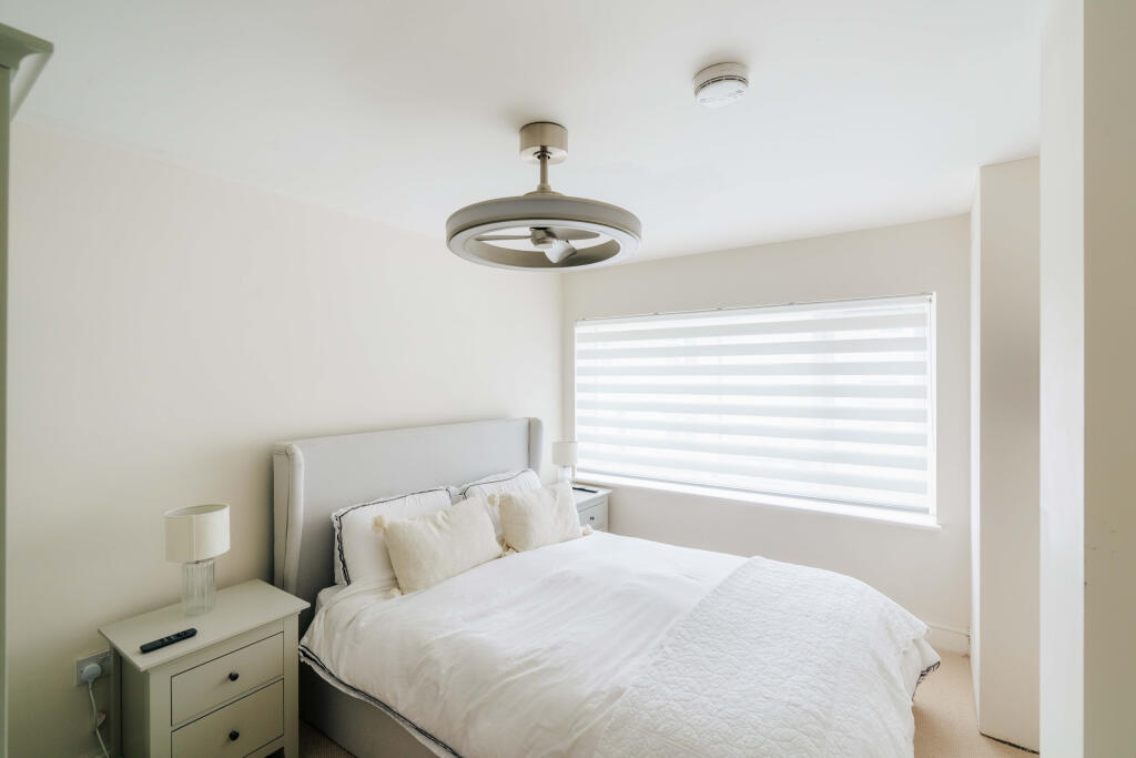 Apartment in Bristol, Bedminster - More