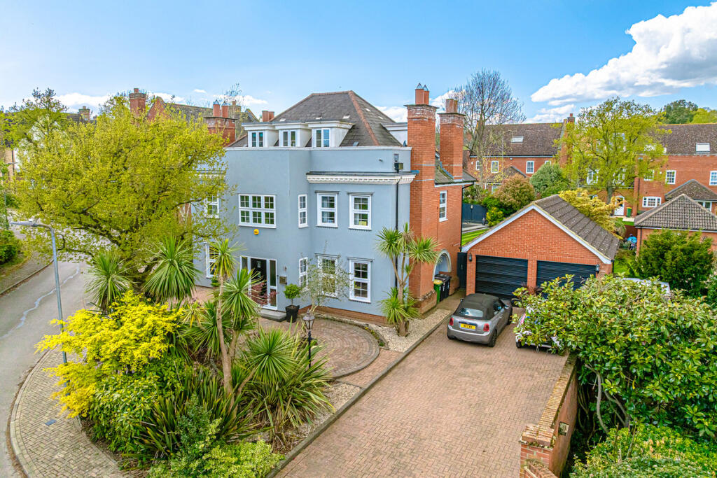 Main image of property: Wood Lane, Hockley, SS5