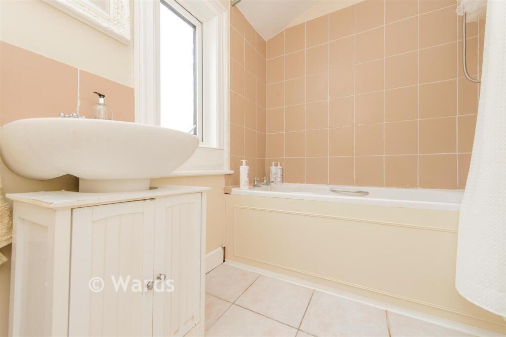 House in Gillingham, Sally Port Gardens - View 5