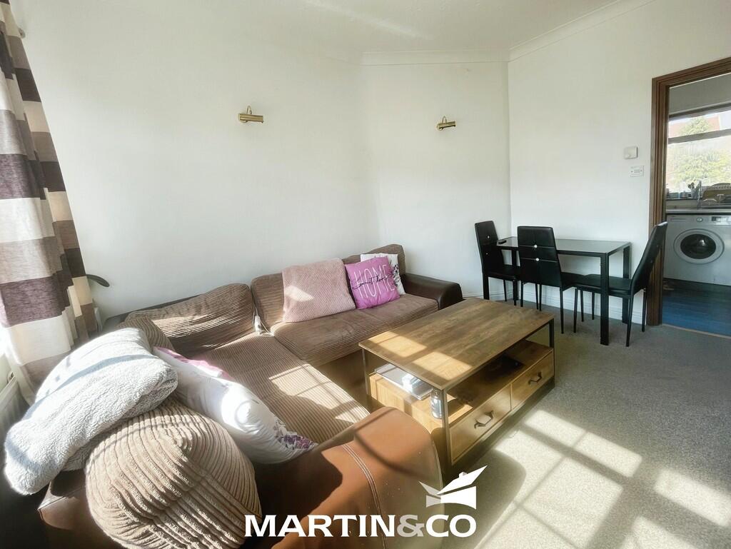 Apartment in Chelmsford - View 3