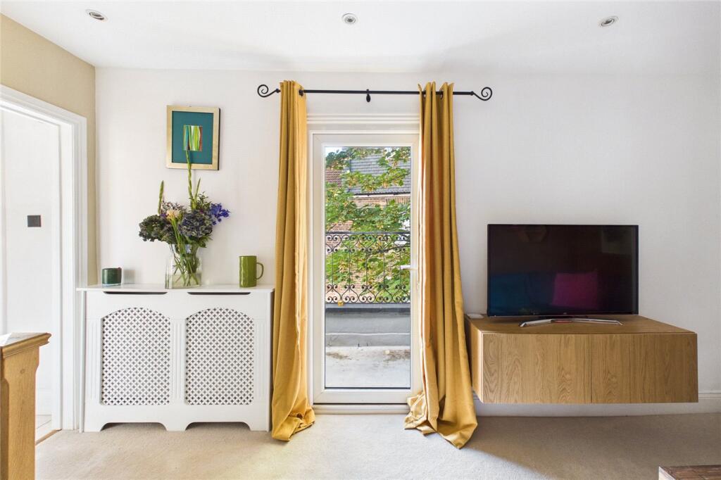 House in London - View 4