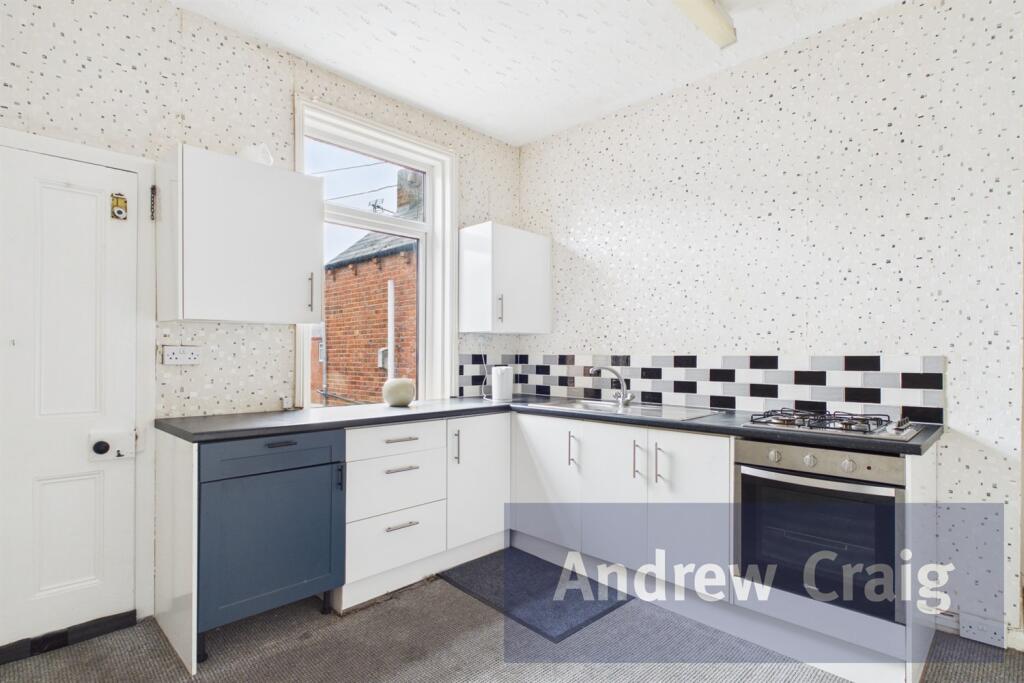 Apartment in South Tyneside, North East - View 3