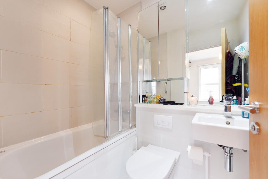 Apartment in London - View 4