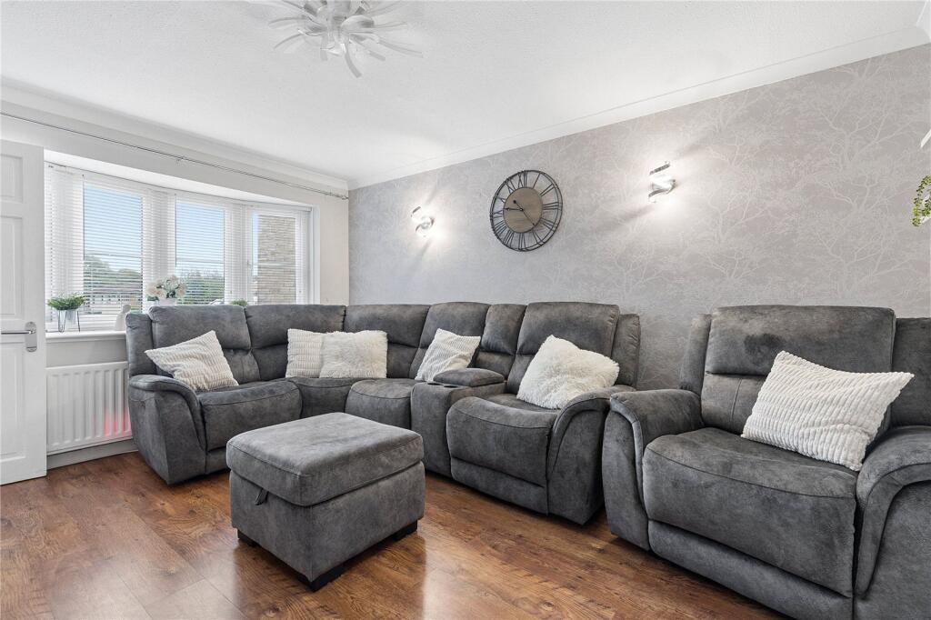 House in Chatham, Medway - View 4