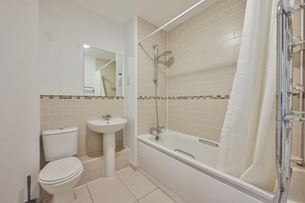 Apartment in London - View 4