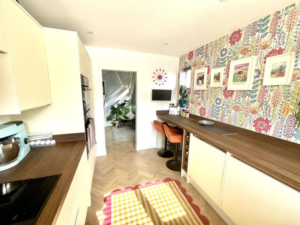 House in Tonbridge - More