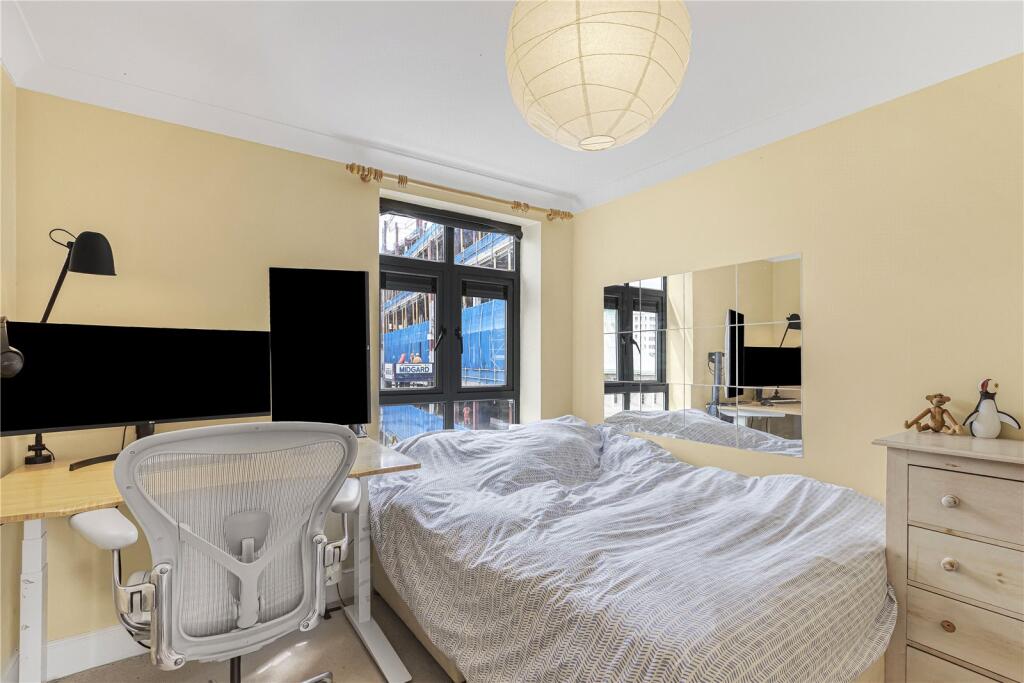 Apartment in London, City of London - View 4